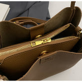 حقيبة يد نسائية كبيرة الحجم لون كافيه بها شريط ستان وحزام قابل للتعديل - KSA